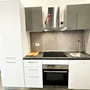 https://acqua-azzurra.hotelitalianriviera.com